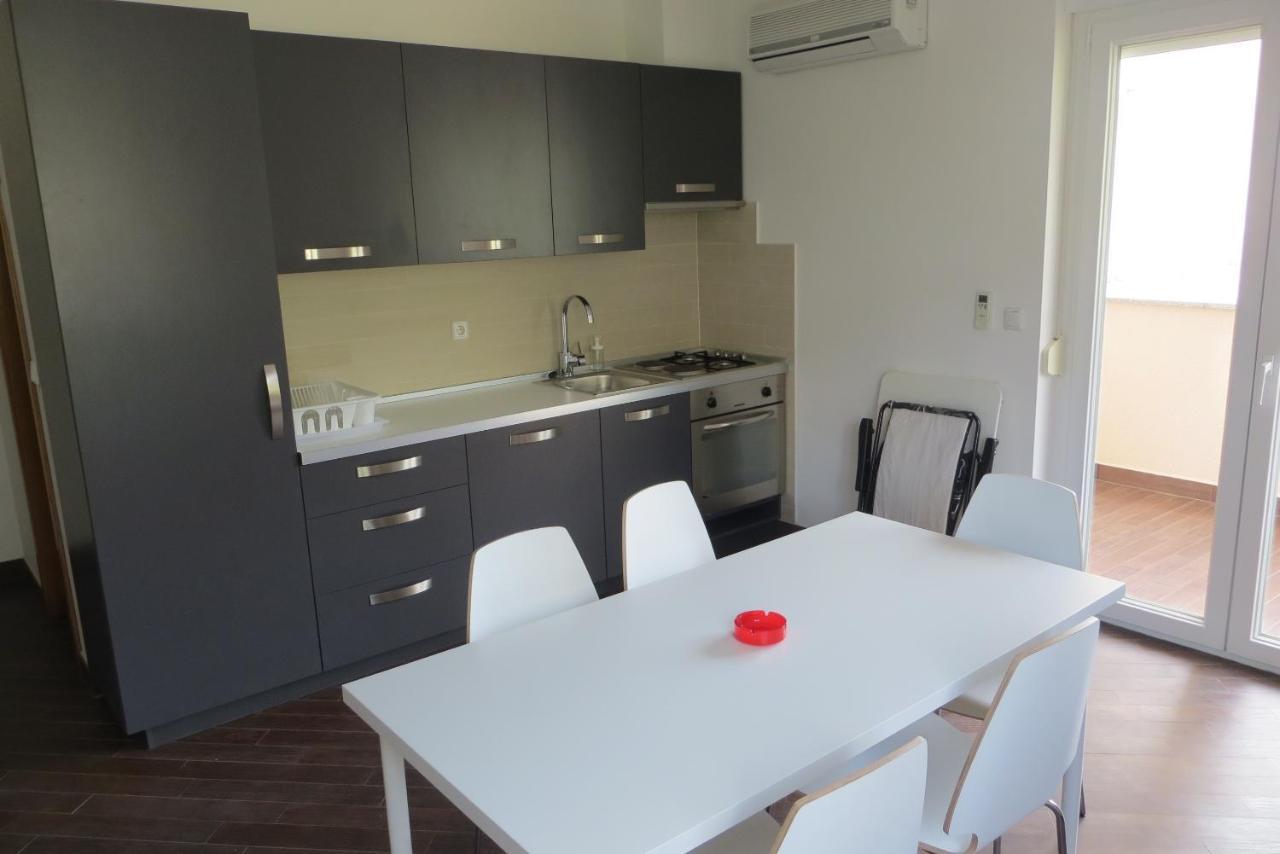 Mungos Apartment Cesarica Exterior photo