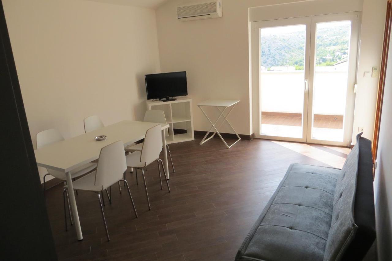Mungos Apartment Cesarica Exterior photo